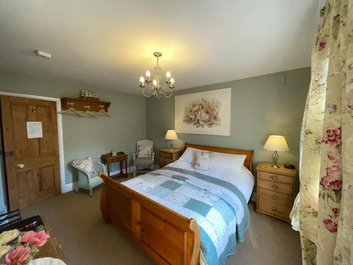Overdale Guesthouse And Free Parking Whitby Guest house