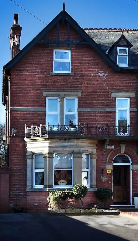 Overdale Guesthouse And Free Parking Whitby Guest house