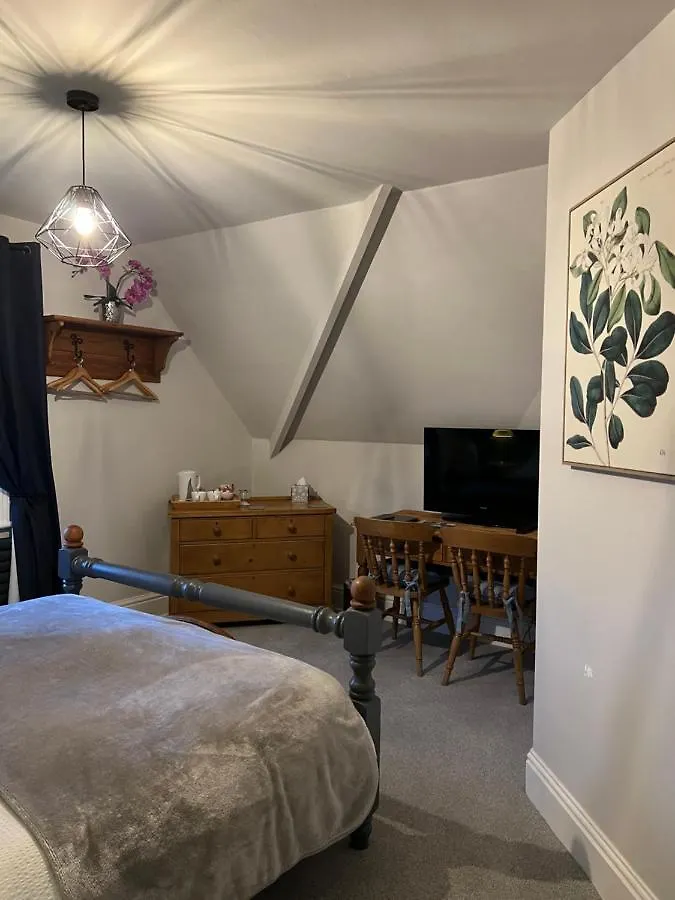 Guest house Overdale Guesthouse And Free Parking Whitby